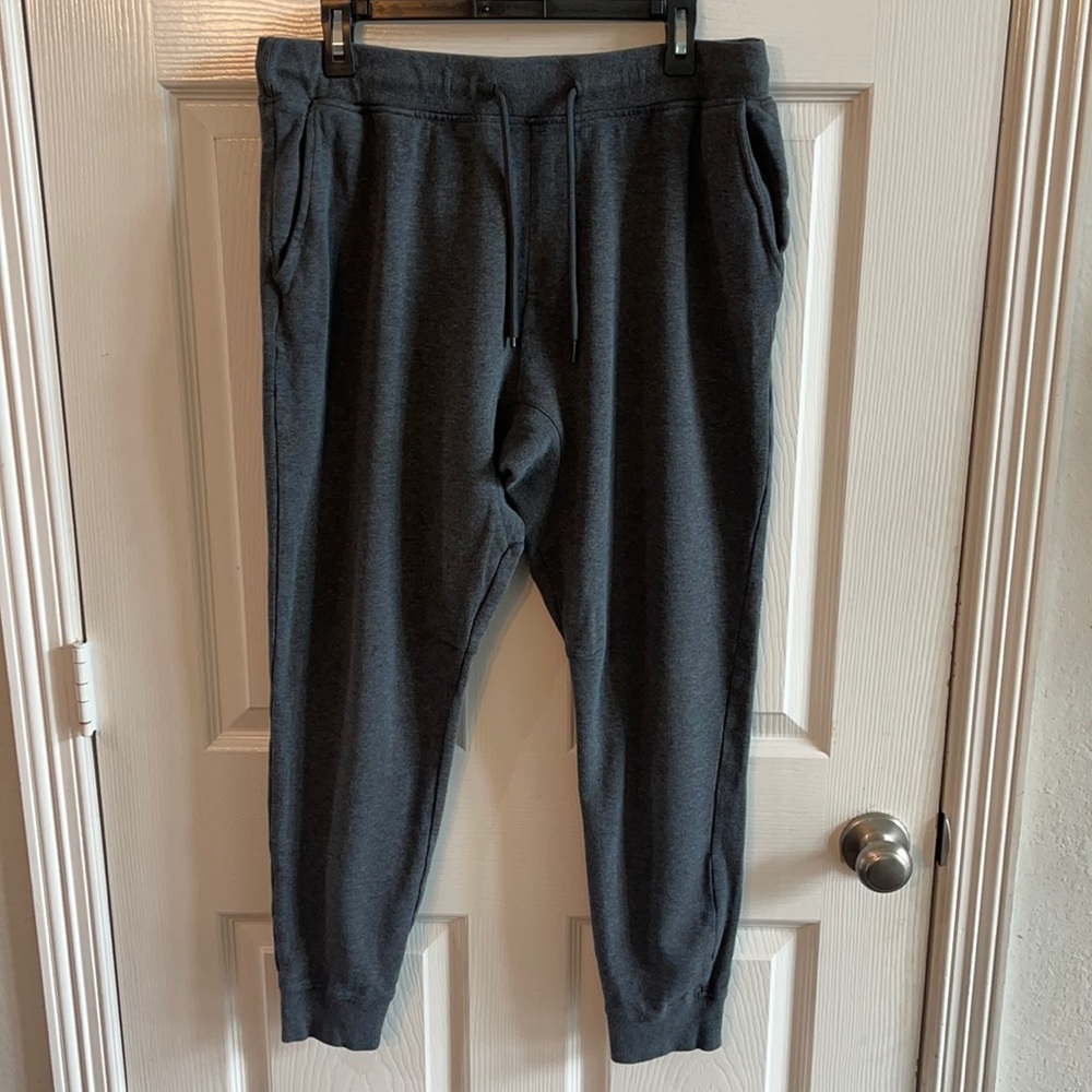 Men’s Gray Sweats| Large